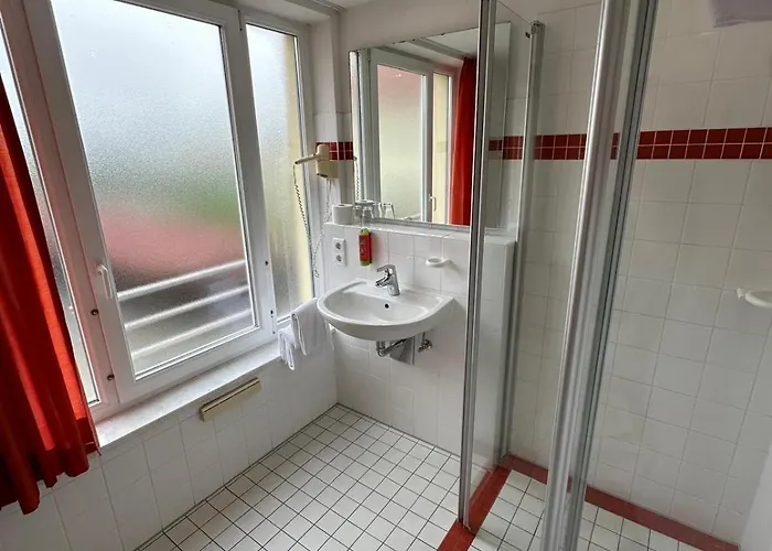 - Neue Post Otel