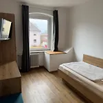 - Neue Post Hotel *