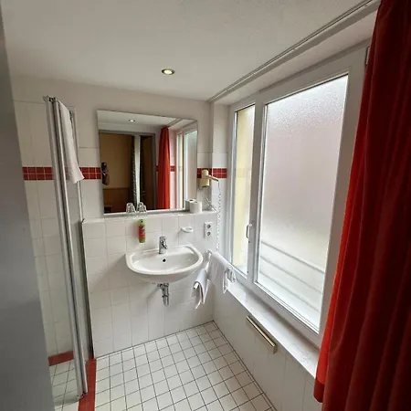 - Neue Post Hotell
