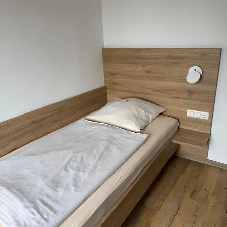 - Neue Post Hotell
