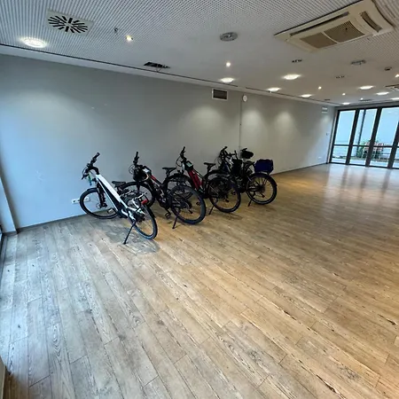 - Neue Post Hotell *