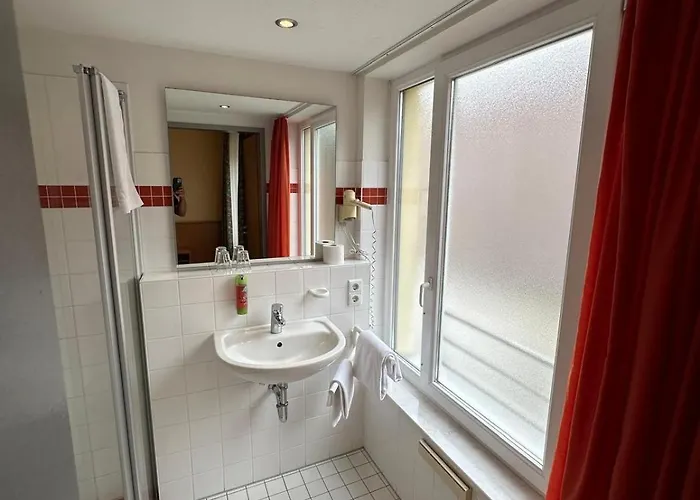 - Neue Post Hotell